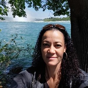 Meet your Posher, Raquel